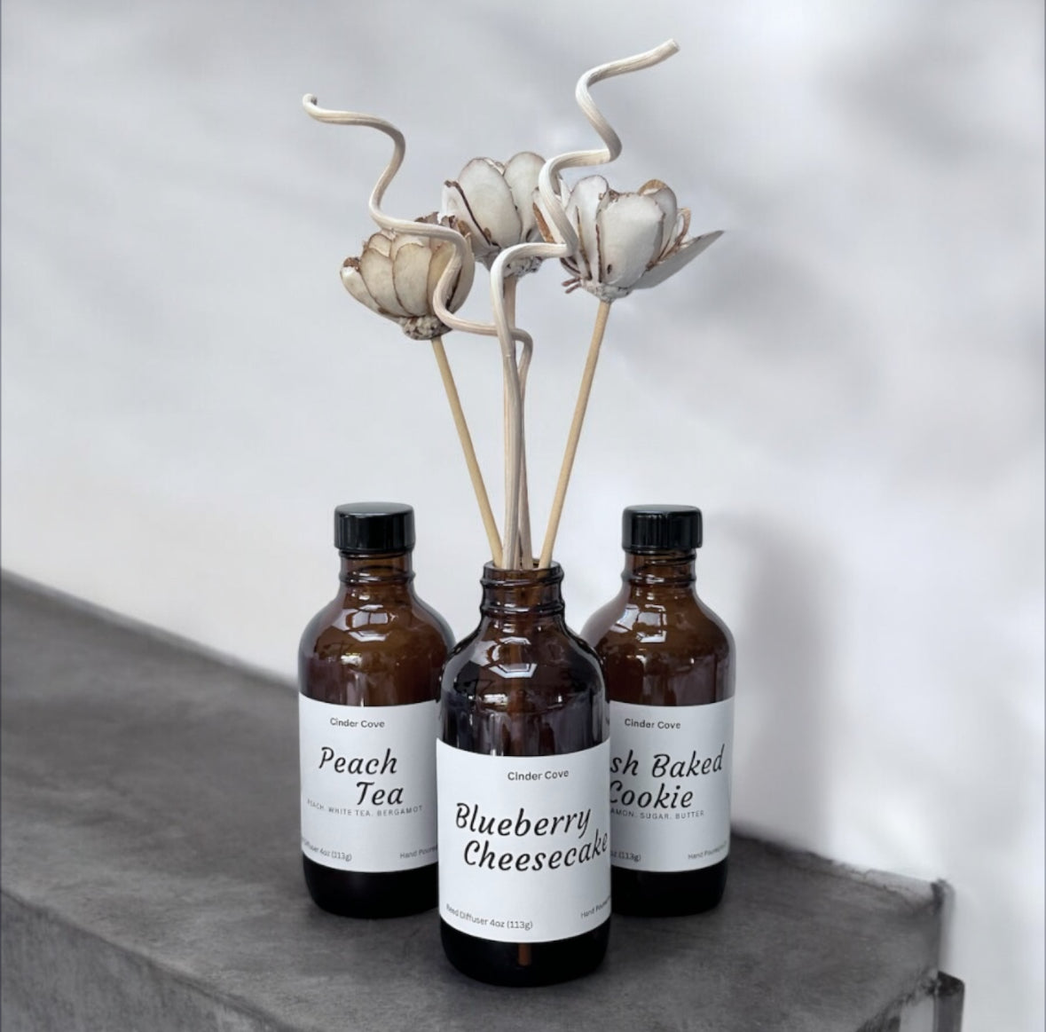 Gourmand Reed Diffuser With Flowers